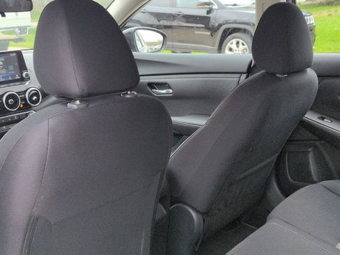 Certified 2025 Nissan Sentra SV FWD image 29