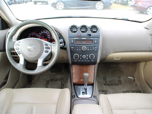 Used 2007 Nissan Altima 3.5 SL image 11