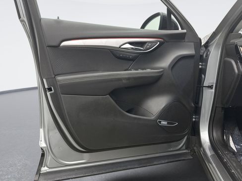 Used 2025 Buick Envision Sport Touring image 9