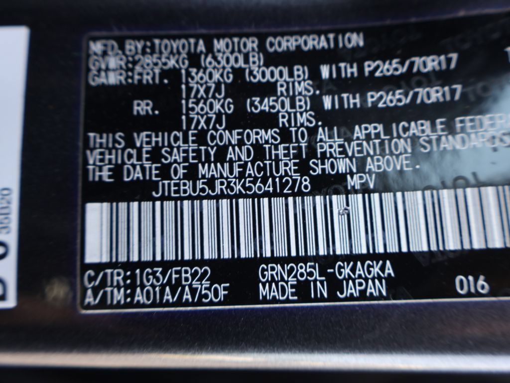 Used 2019 Toyota 4Runner SR5 AWD/4WD image 41