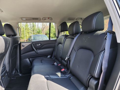 Certified 2024 INFINITI QX80 Premium Select w/ Cargo Package AWD/4WD image 8