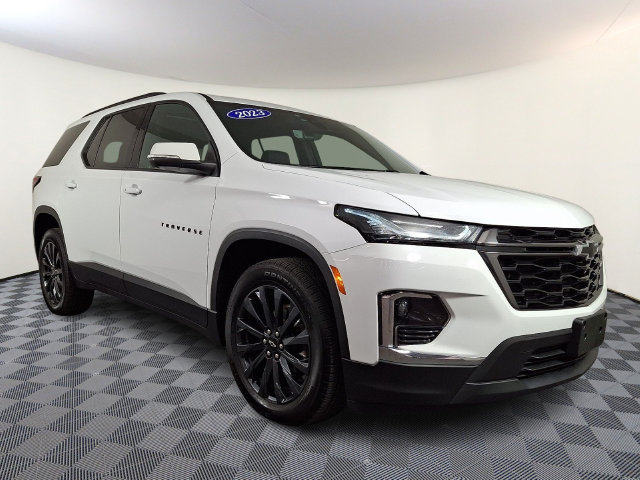 Used 2023 Chevrolet Traverse RS AWD/4WD image 1