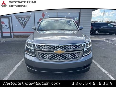Used 2020 Chevrolet Suburban LT image 2