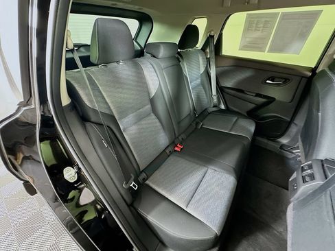 Certified 2023 Nissan Rogue SV AWD/4WD image 34