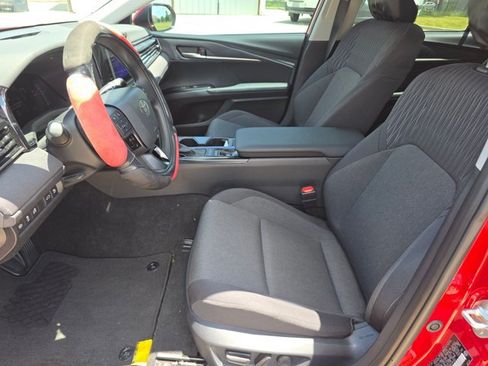 Used 2025 Toyota Camry LE w/ Convenience Package FWD image 12