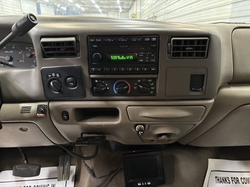 Used 2004 Ford F350 XL image 20