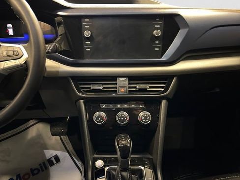 Used 2023 Volkswagen Taos SE image 12