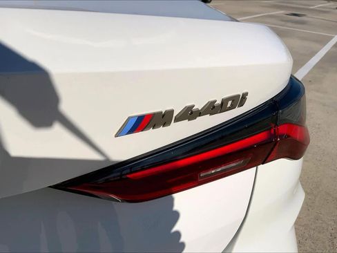 Used 2021 BMW M440i M440i w/ Premium Package image 8