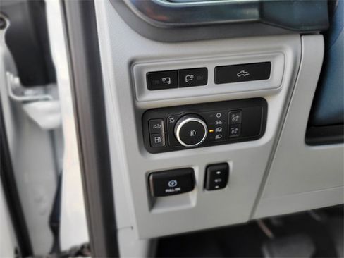 Used 2023 Ford F150 Limited image 20