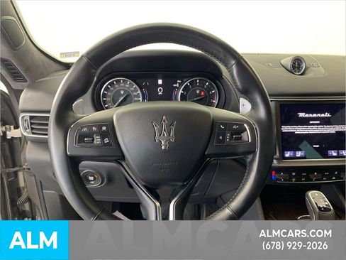 Used 2021 Maserati Levante S GranLusso image 20