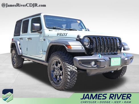 Used 2023 Jeep Wrangler Unlimited AWD/4WD image 6