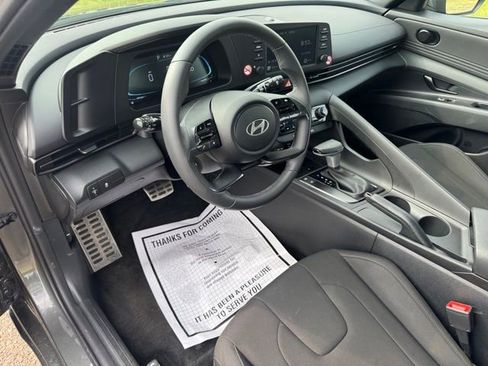 Used 2026 Hyundai Elantra Sport FWD image 12