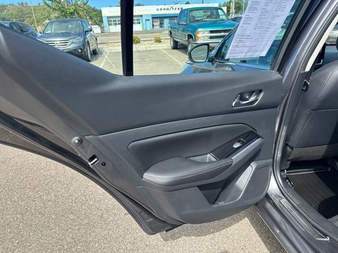 Used 2024 Nissan Altima 2.5 SL AWD/4WD image 25