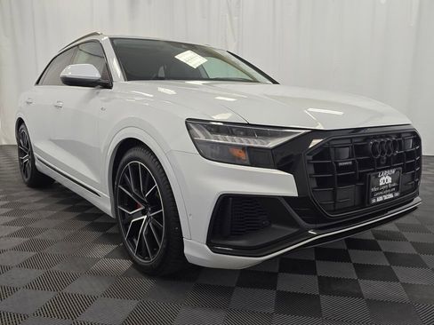 Used 2021 Audi Q8 Prestige w/ Prestige Package image 8