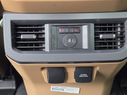 Used 2024 Ford F350 Lariat w/ Lariat Ultimate Package image 13