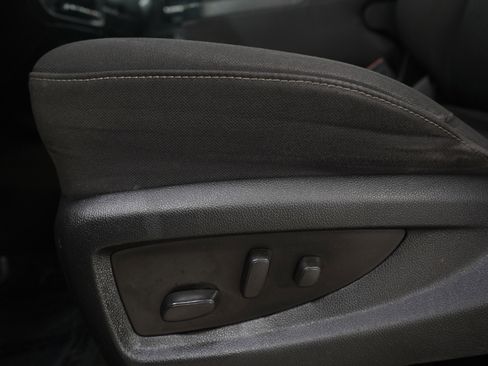 Used 2014 GMC Sierra 1500 SLE w/ SLE Value Package image 23