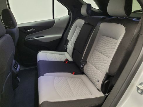 Used 2019 Chevrolet Equinox LS FWD image 18