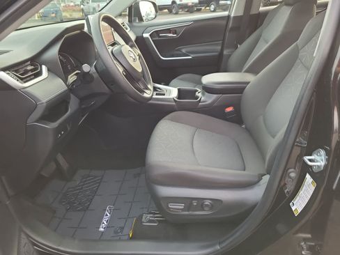 Used 2024 Toyota RAV4 XLE image 19