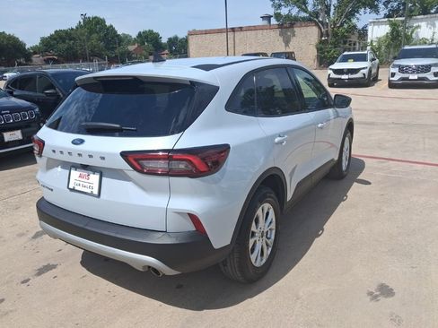 Used 2025 Ford Escape Active AWD/4WD image 7