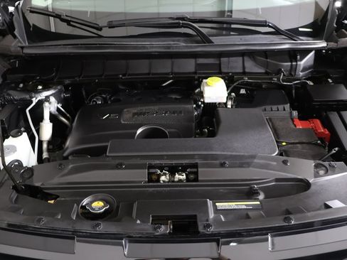 Used 2023 Nissan Pathfinder SL w/ SL Premium Package AWD/4WD image 25