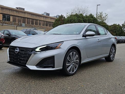 New 2025 Nissan Altima 2.5 SL image 3