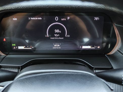 Used 2024 Jeep Grand Cherokee L Laredo image 24