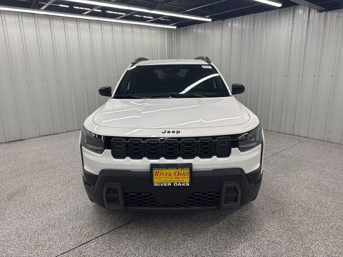 New 2026 Jeep Cherokee Laredo image 2