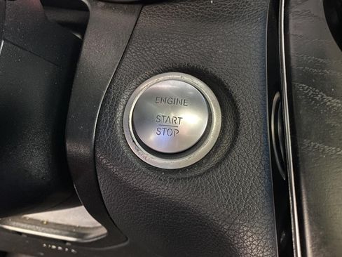 Used 2019 Mercedes-Benz GLC 300 4MATIC Coupe image 24