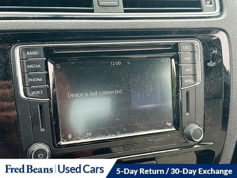 Used 2017 Volkswagen Jetta Sport FWD image 20