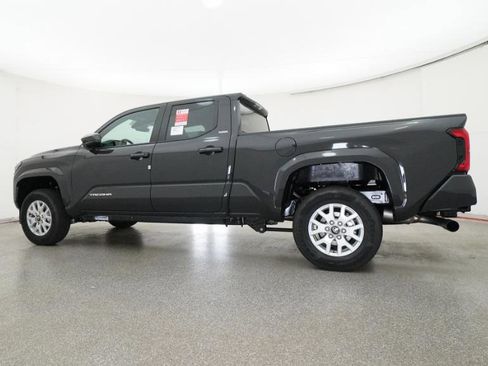 New 2026 Toyota Tacoma SR5 RWD image 17