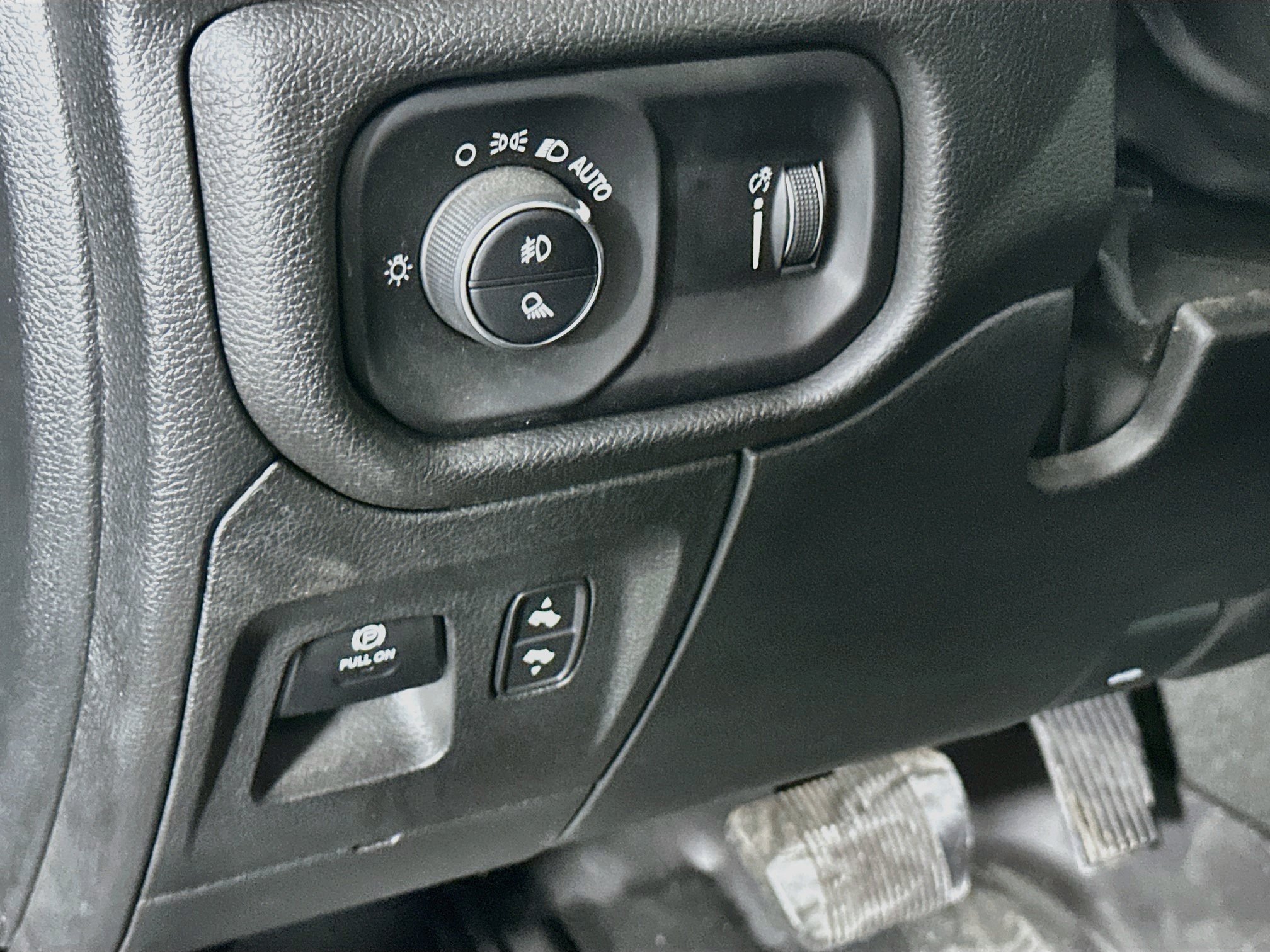 Used 2023 RAM 1500 Lone Star AWD/4WD image 16
