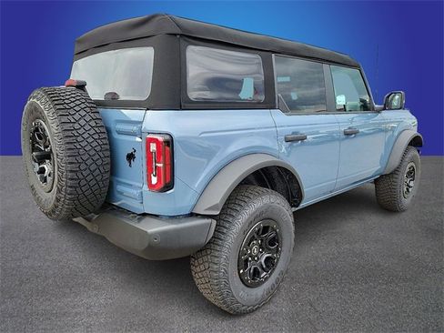 New 2023 Ford Bronco Wildtrak image 3