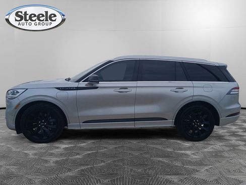 Used 2020 Lincoln Aviator Grand Touring w/ Equipment Group 302A image 2