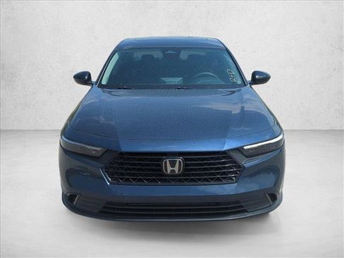 Used 2025 Honda Accord SE image 4