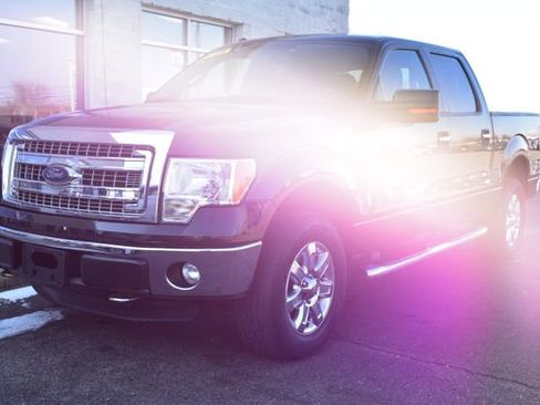 Used 2013 Ford F150 XLT w/ Luxury Equipment Group image 12