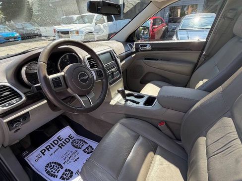 Used 2012 Jeep Grand Cherokee Laredo AWD/4WD image 19