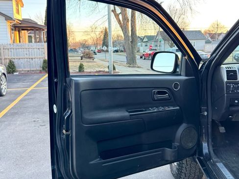 Used 2009 Chevrolet Colorado LT w/ LT Preferred Equipment Group AWD/4WD image 9