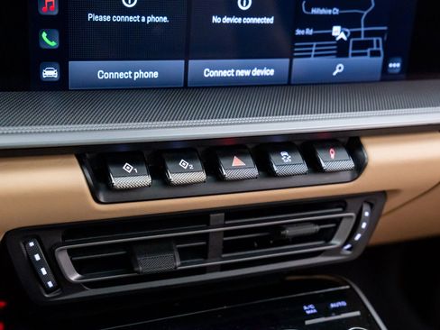 Used 2022 Porsche 911 Carrera image 24