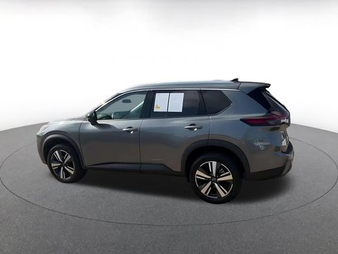 Used 2026 Nissan Rogue SL FWD image 10
