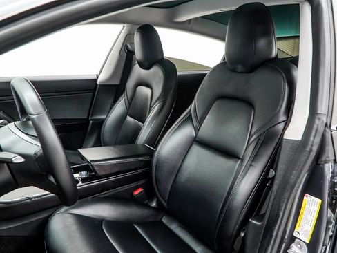 Used 2019 Tesla Model 3 Mid Range image 33