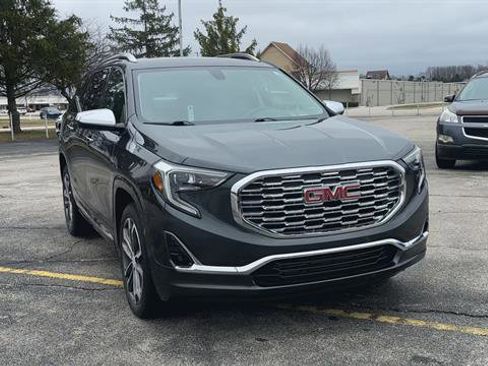 Used 2019 GMC Terrain Denali image 3