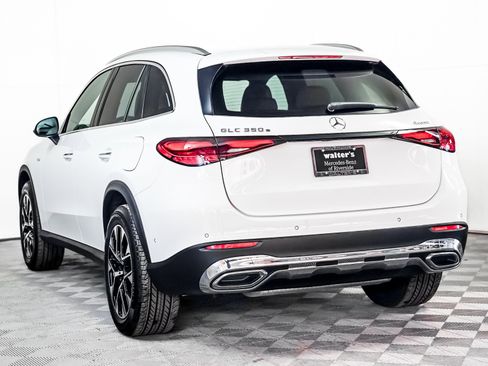 Used 2025 Mercedes-Benz GLC 350e 4MATIC image 2