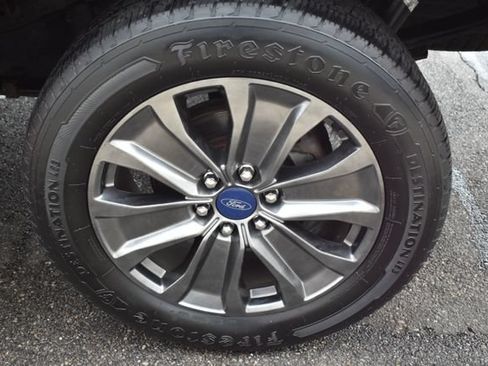 Used 2018 Ford F150 XLT w/ Equipment Group 302A Luxury AWD/4WD image 53