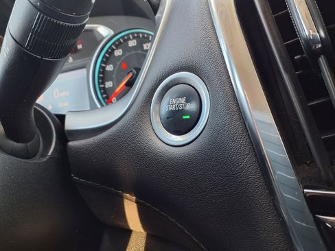 Used 2020 Chevrolet Traverse High Country image 11