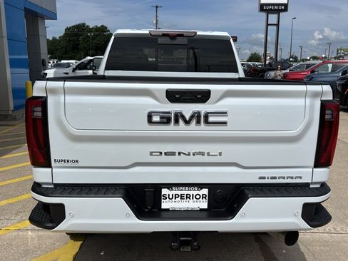Used 2026 GMC Sierra 2500 Denali Ultimate AWD/4WD image 4