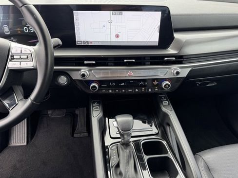 Used 2023 Kia Telluride S image 23