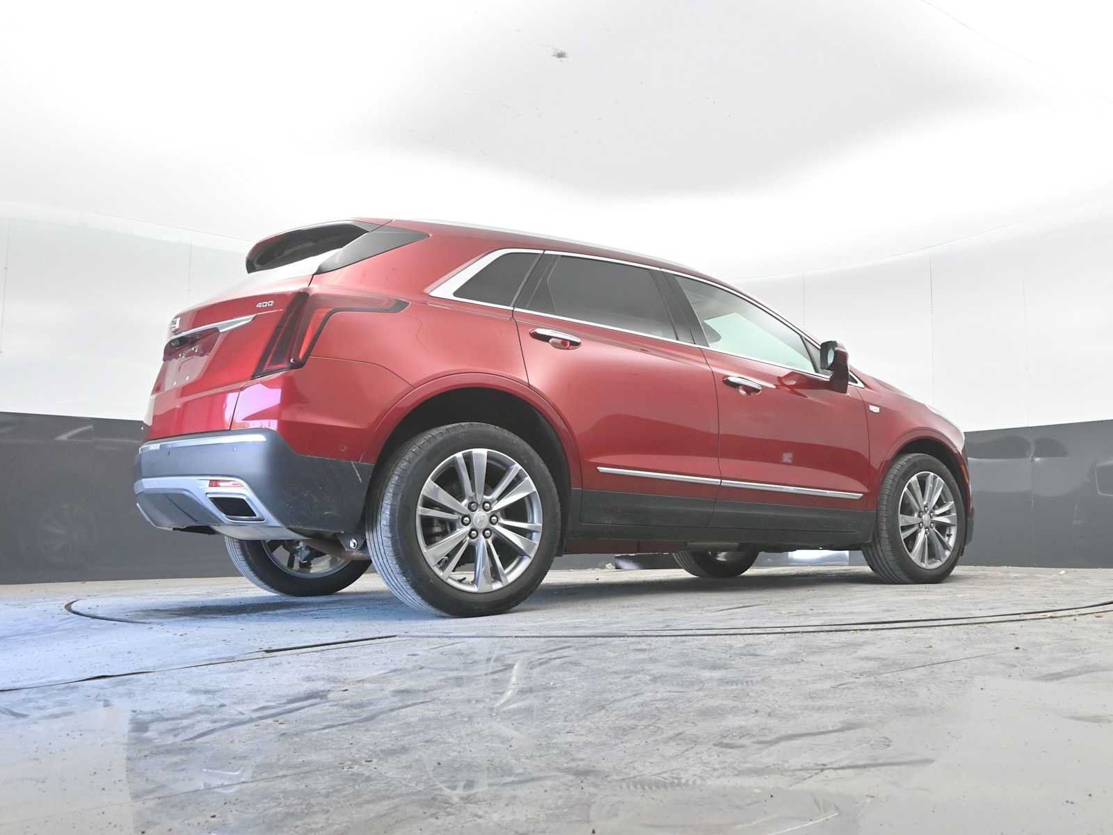 Used 2024 Cadillac XT5 Premium Luxury w/ Technology Package AWD/4WD image 34