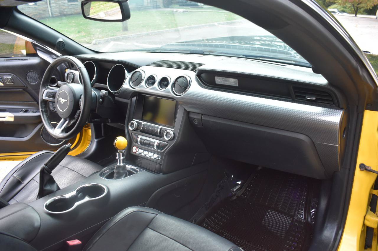 Used 2015 Ford Mustang GT Premium w/ GT Performance Package RWD image 18