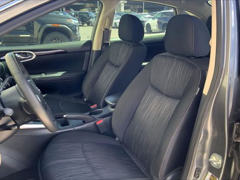 Used 2018 Nissan Sentra SV FWD image 11