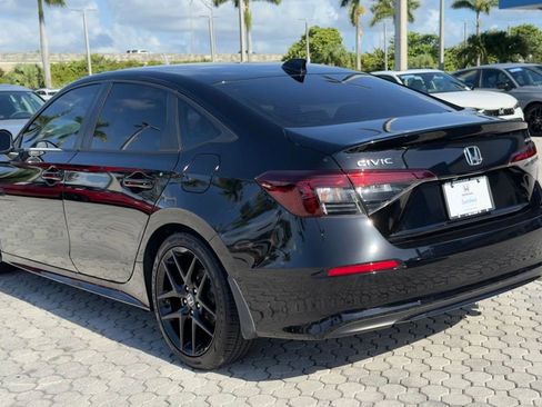 Used 2025 Honda Civic Sport image 11